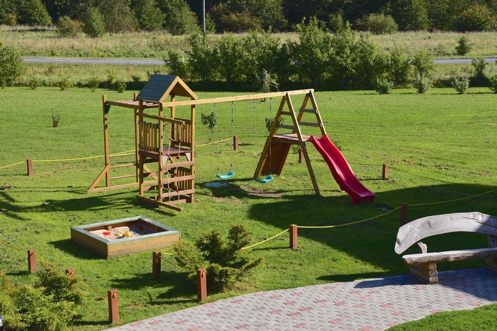 Cetri Veji Hotel Jurkalne Buitenkant foto